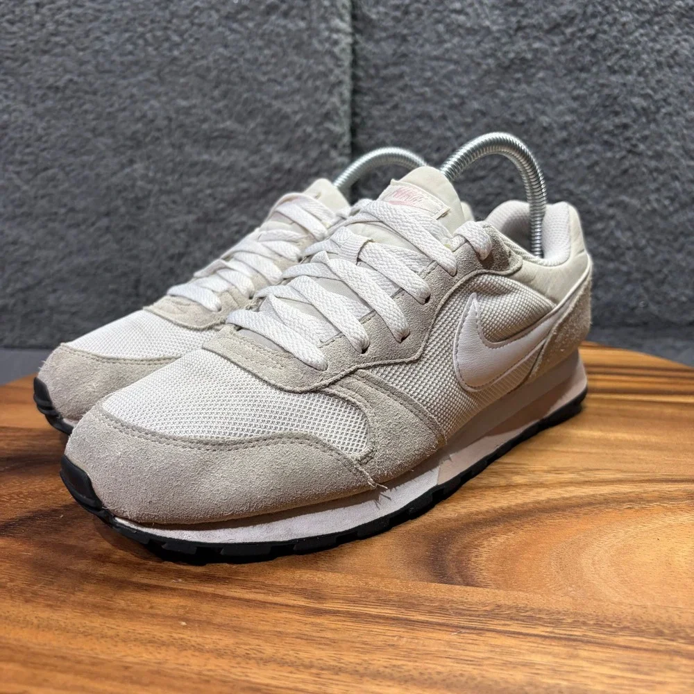 Nike MD Runner 2 Womens Shoes Light Bone Oatmeal White 749869-011 Size 9
